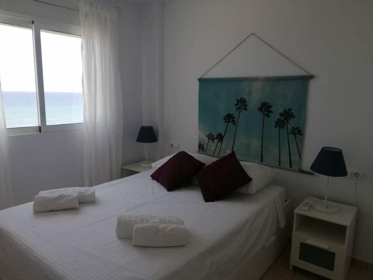 Flamingo, Beach, Sea View, Pool, Wi Fi Apartman Torrevieja Kültér fotó